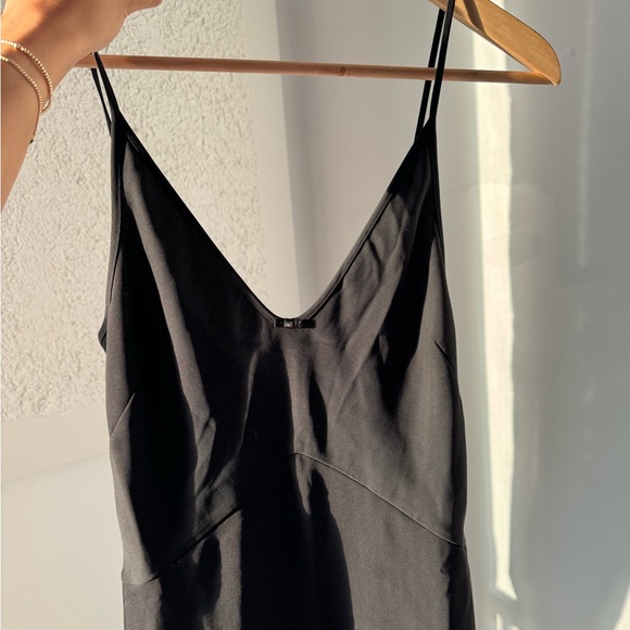 **BLACK** Aritzia | Wilfred ‘Minthe’ Midi Dress - Picture 3 of 4